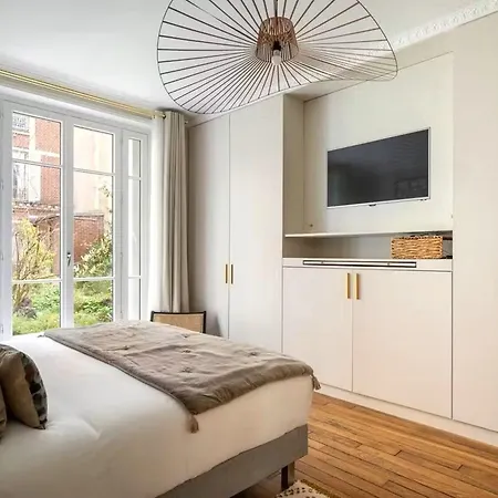 Apartamento Elegant And Spacious Three-bedroom *