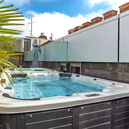 Apartamento Elegant And Spacious Three-bedroom *