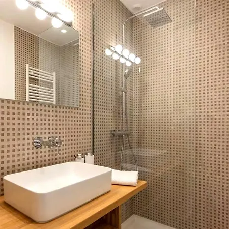 Apartamento Elegant And Spacious Three-bedroom París